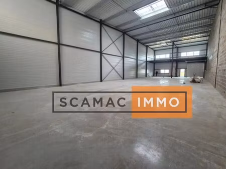 location entrepôt 425 m²