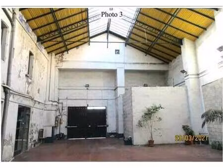 location local d'activités 530 m²