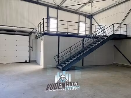 location local d’activités labarthe sur leze 31860 352m²
