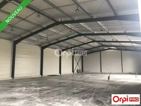 location local d'activités 225 m² à 550 m²