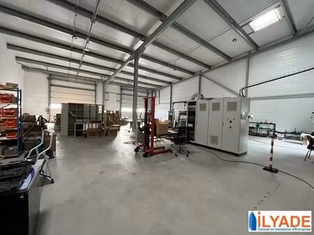 location local d’activités rousset 13790 364m²