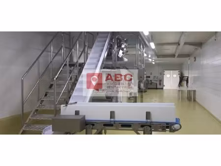 location local d'activités 3 761 m²