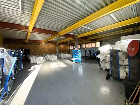 location entrepôt 539 m²