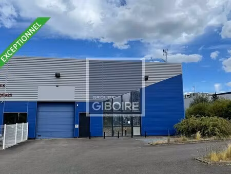 location entrepôt 426 m²