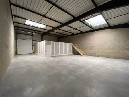 location entrepôt dreux 28100 300m²