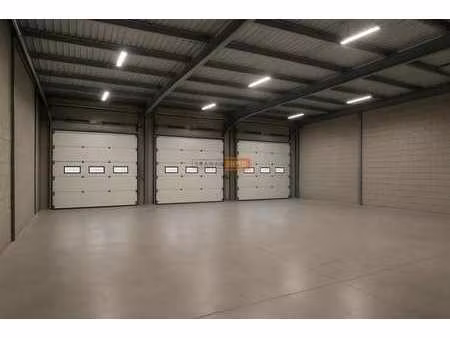 location entrepôt 330 m²
