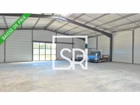 location entrepôt 1 200 m²