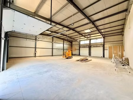 location entrepôt 350 m²