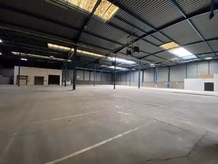 location entrepôt 4 538 m²