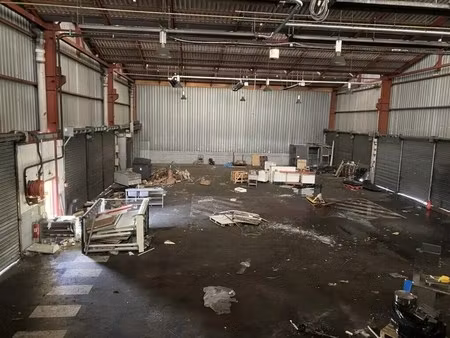 location entrepôt 800 m²