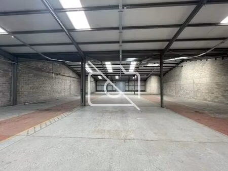 location entrepôt servon 77170 750m²