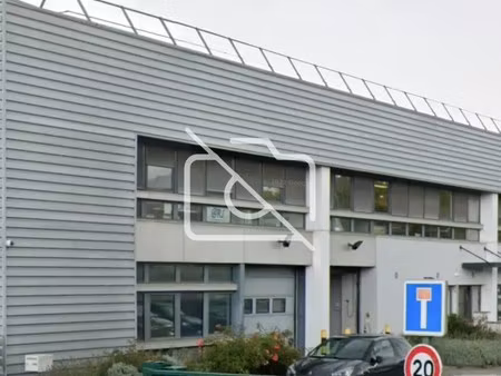 location entrepôt 527 m²