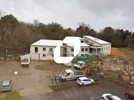 location local d’activités artigues pres bordeaux 33370 97m²