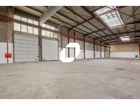location local d’activités le thillay 95500 1297m²