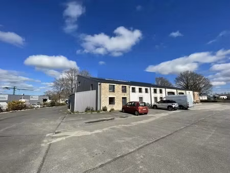 location local d'activités 115 m² à 300 m²