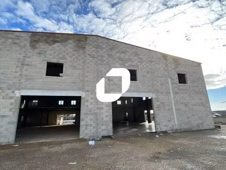 location local d'activités 360 m² à 720 m²