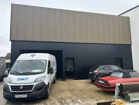 location local d’activités maurecourt 78780 240m²
