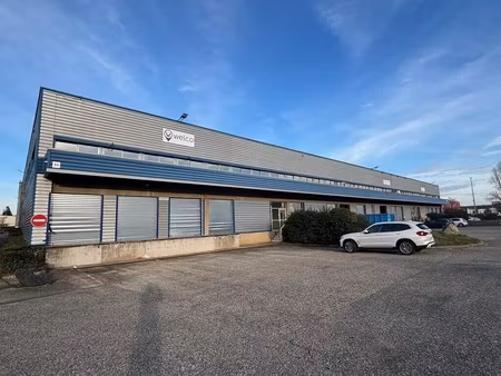 location entrepôt 1 150 m²
