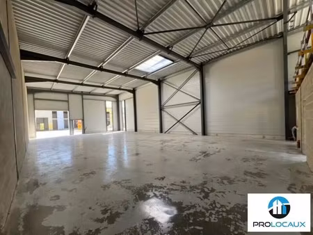 location local d'activités 175 m²