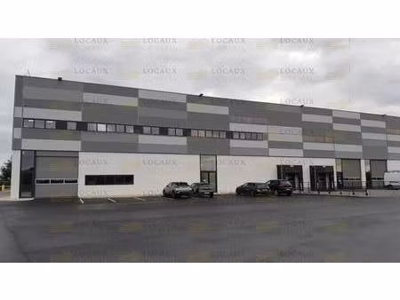 location local d'activités 2 887 m²