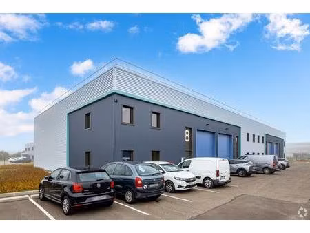 location local d'activités 284 m² à 1 273 m²