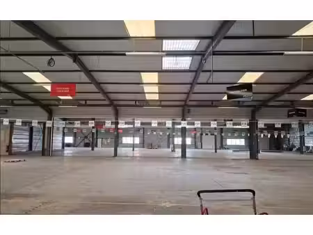 location local d’activités 3832m²