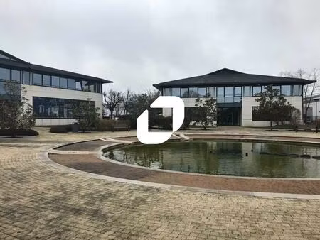 location bureaux 1 333 m²