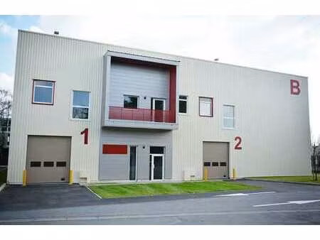 location entrepôt pontoise 95300 255m²