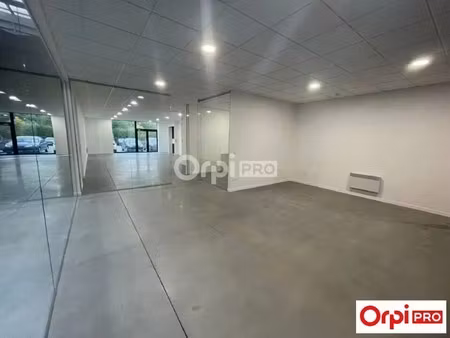 location entrepôt 470 m²