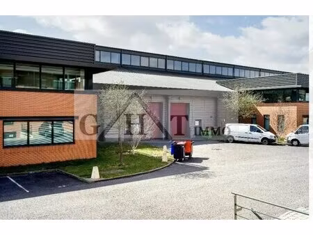 location entrepôt 714 m²