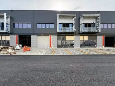 location local d’activités bobigny 93000 339m²