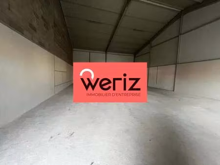 location local d'activités 300 m²