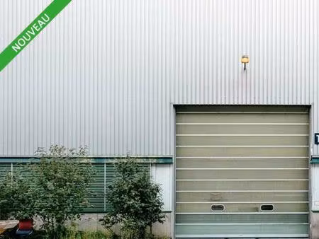 location local d'activités 100 m²