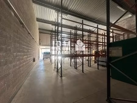 location local d'activités 506 m²