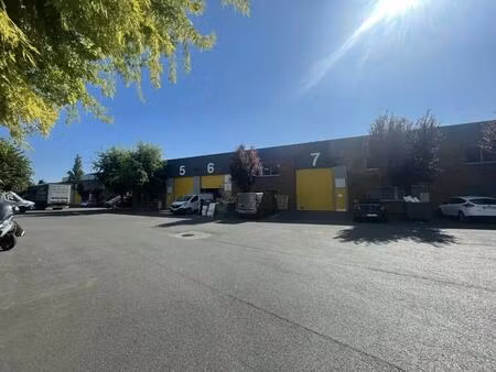 location local d’activités le bourget 93350 268m² à 918m²