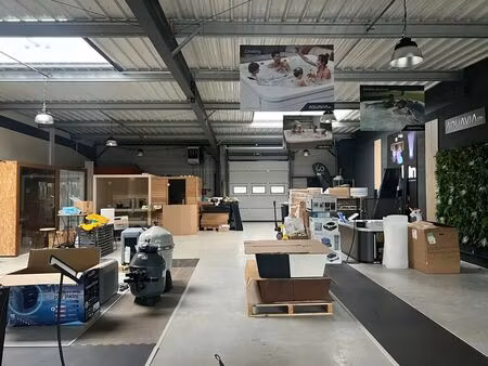 location local d’activités le fay-saint-quentin 60510 242m²