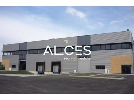location local d’activités saint-jean-d’illac 33127 104m² à 494m²