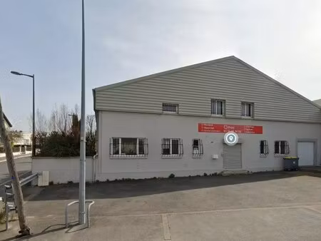 location local d’activités tinqueux 51430 430m²