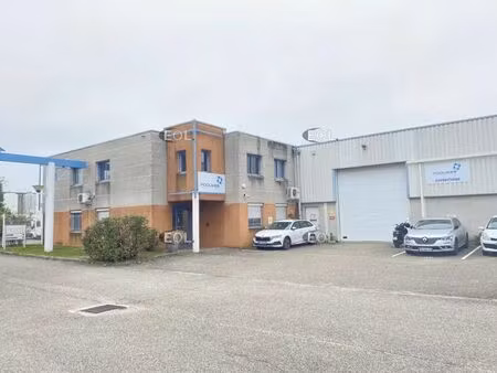 location entrepôt chassieu 69680 1580m²