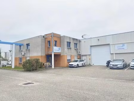 location entrepôt chassieu 69680 800m² à 1580m²
