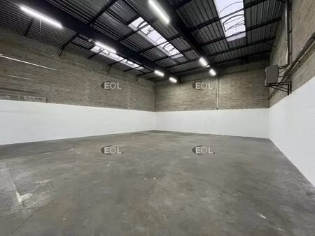 location local d’activités élancourt 78990 382m² à 764m²