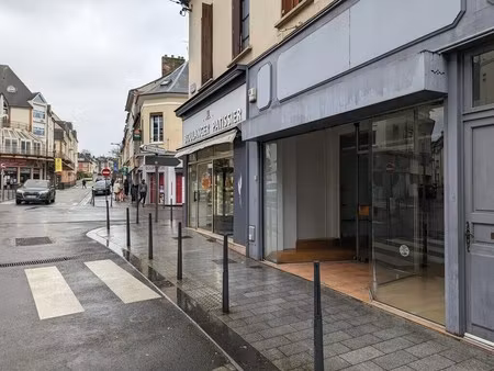 location entrepôt 45 m²