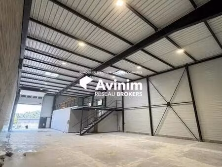 location entrepôt gardanne 13120 493m²