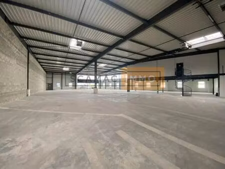 location entrepôt 1 628 m²