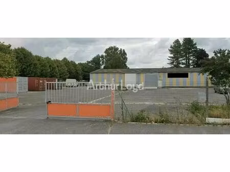 location entrepôt 850 m²