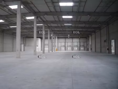 location entrepôt port saint louis du rhone 13230 5028m² à 10177m²