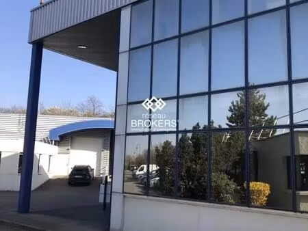 location entrepôt saint-genis-laval 69230 759m²