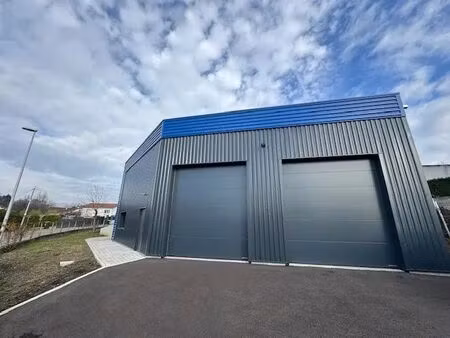 location entrepôt sorbiers 42290 210m²