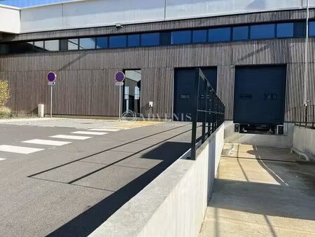 location entrepôt 612 m² à 8 044 m²