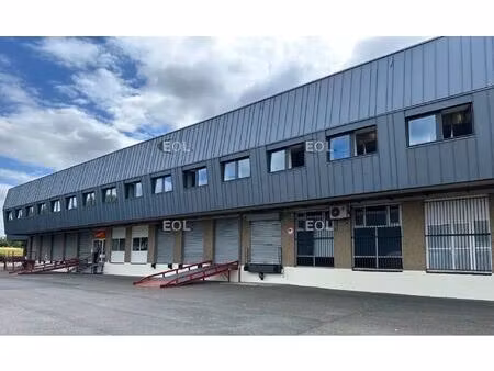 location entrepôt 2 760 m²